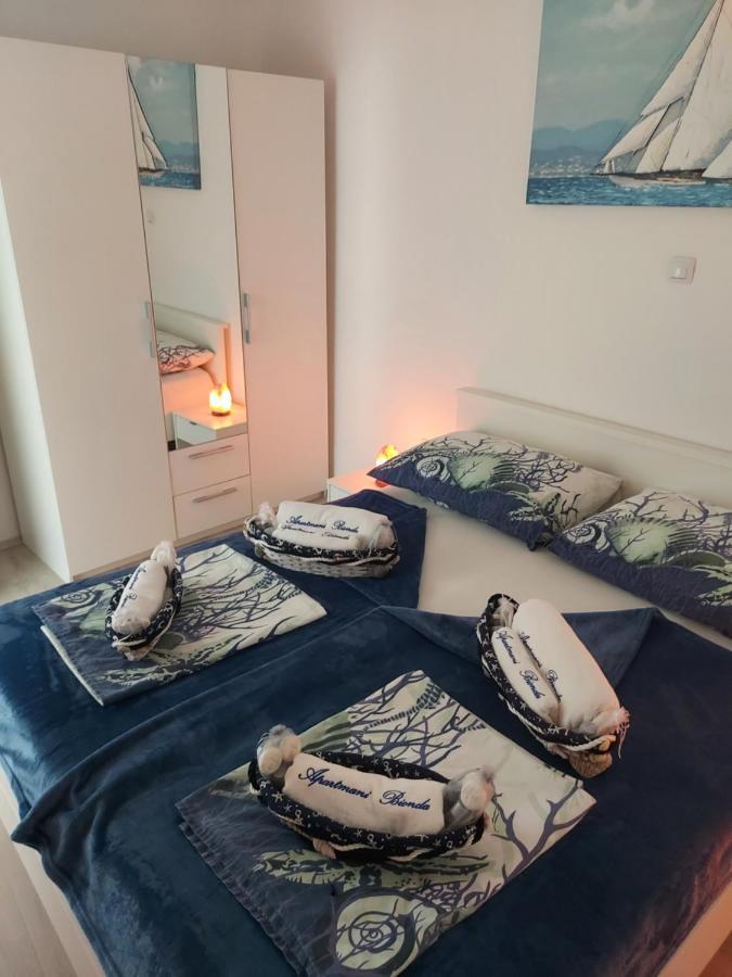 Apartmant Bionda Novi Vinodolski, Cozy And Nice Apartment For 4 People In The City Center Экстерьер фото