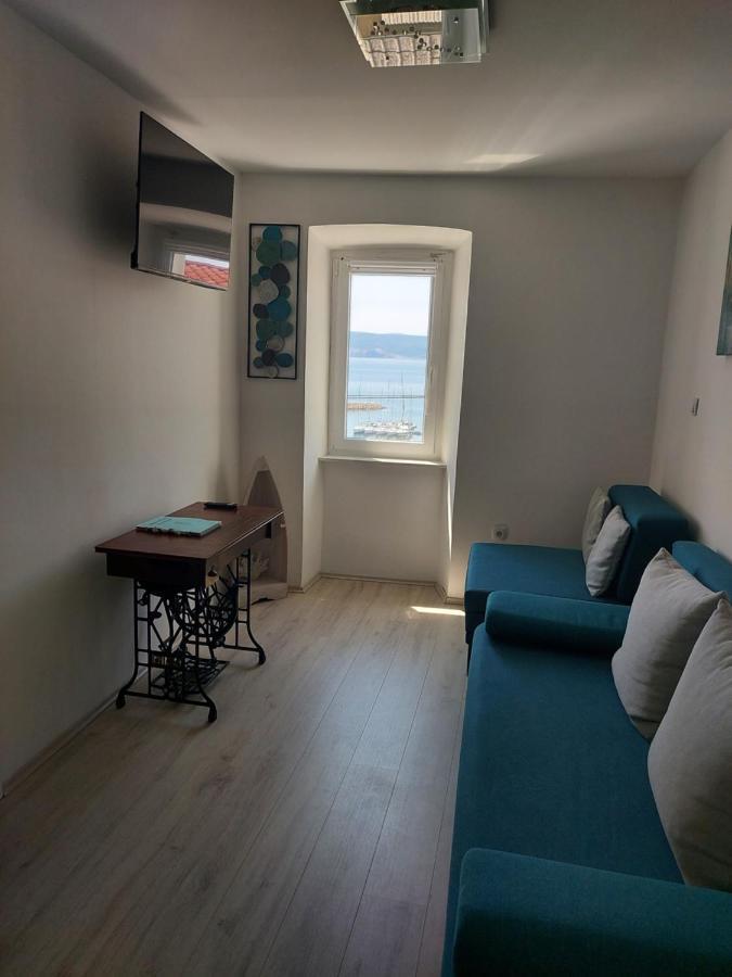 Apartmant Bionda Novi Vinodolski, Cozy And Nice Apartment For 4 People In The City Center Экстерьер фото